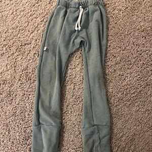 Childhoods clothing 4t gusset pants